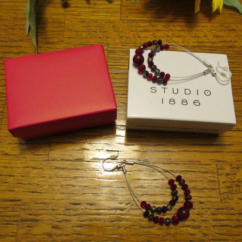 A789- NIB 2023 Avon Studio 1886 Austrian Crystals and Beaded Hoop Earrings